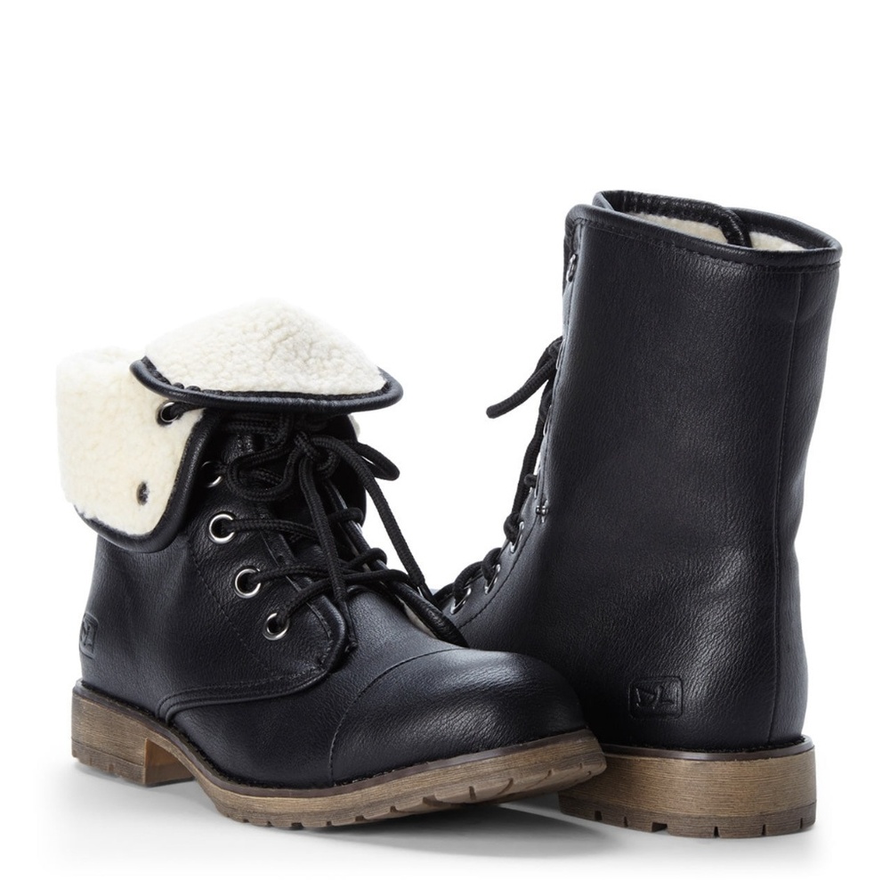 Dirty Laundry | Black Raeven Combat Boots